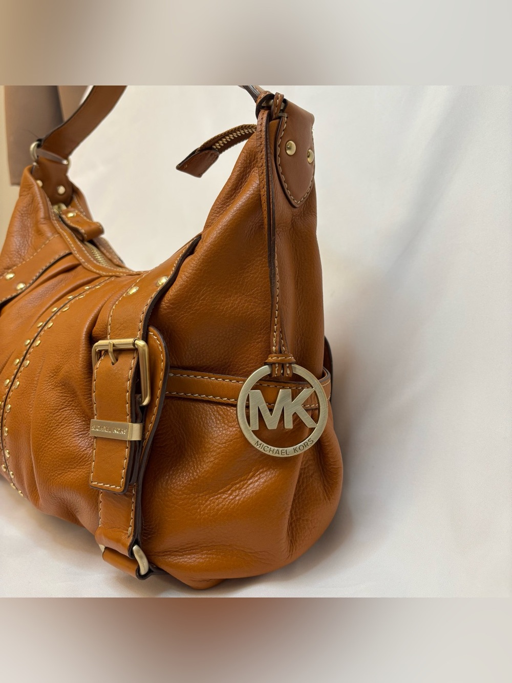 Vintage Michael Kors Astor Cognac Pebbled Leather Studded Hobo Shoulder Bag - Picture 4 of 9